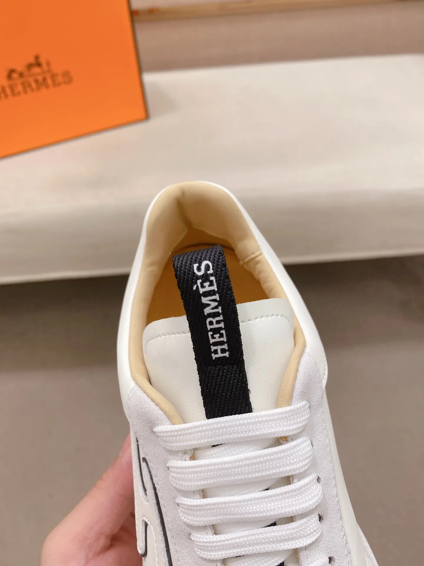 Men's clothing and shoes💰: 480💰《HERMES》【Classic original order·Version】Hermès; top 🔝purchasing agent🔍🔍men's latest 🇺🇸 counter sales simultaneously, imported from Italy original ▲▲cowhide ▲▲ (high-end, nobility, class) ) Exquisite workmanship (Italian 🇮🇹 imported water-dyed 🐂 cowhide lining) sole: original sole provided by the original factory, ⚠️exclusive double-layer activity·TPR·rubber·combined molded outsole; super comfortable·wear-resistant·non-slip·environmental protection The real thing is more beautiful if you take the real thing (high quality, follow the order). You can enter and exit the counter at will * Number of yards: 38-44 (45 can be customized and cannot be returned or exchanged)